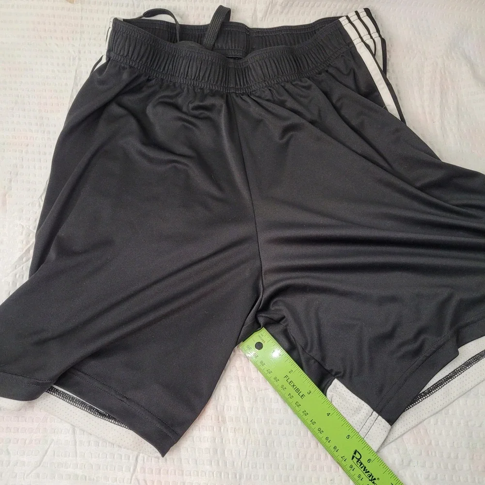 Adidas Aeroready Mens XL Black White Striped Mesh Hem‎ Athletic Shorts 9 Inseam